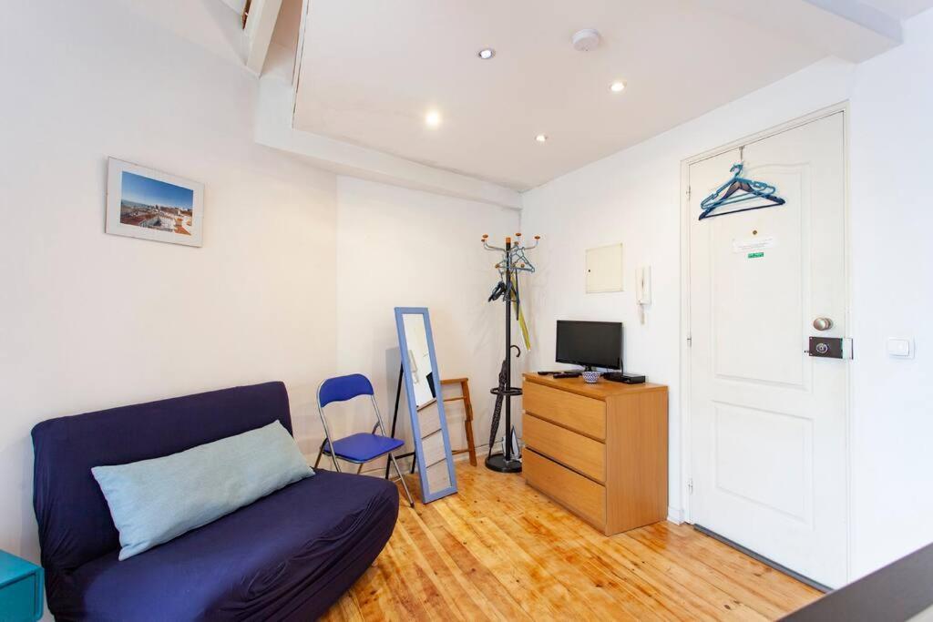 Alfama I, Eco-penthouse With View & French Balcony * Lisbon